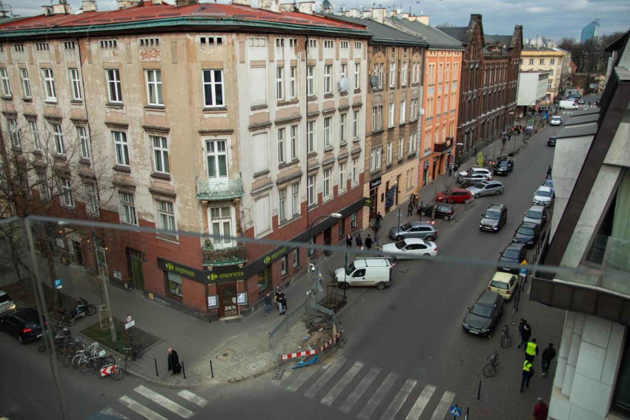 Aparthotel Inspire Miodova Residence Краков Экстерьер фото